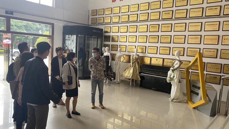 打光翻车？户外短视频常见的三个灯光误区